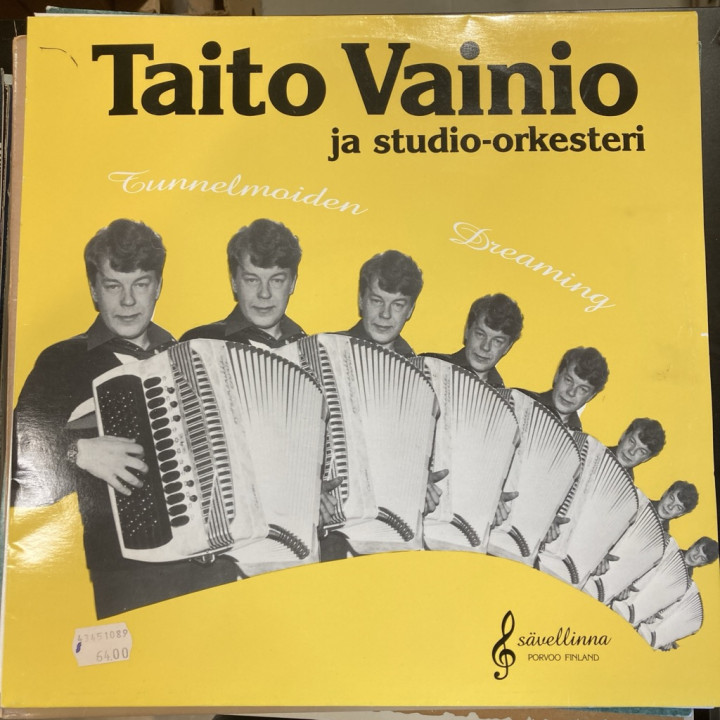 Taito Vainio ja Studio-orkesteri - Tunnelmoiden (FIN/1989) LP (VG+/VG+) -iskelmä-